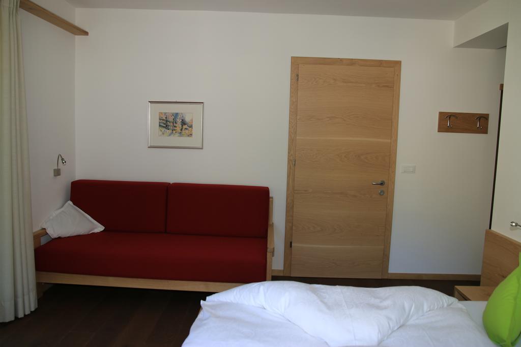 Garni Raffein Hotel Лана Екстериор снимка