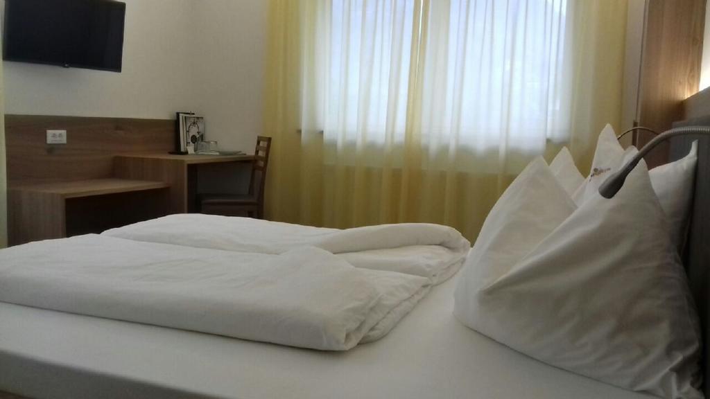 Garni Raffein Hotel Лана Екстериор снимка