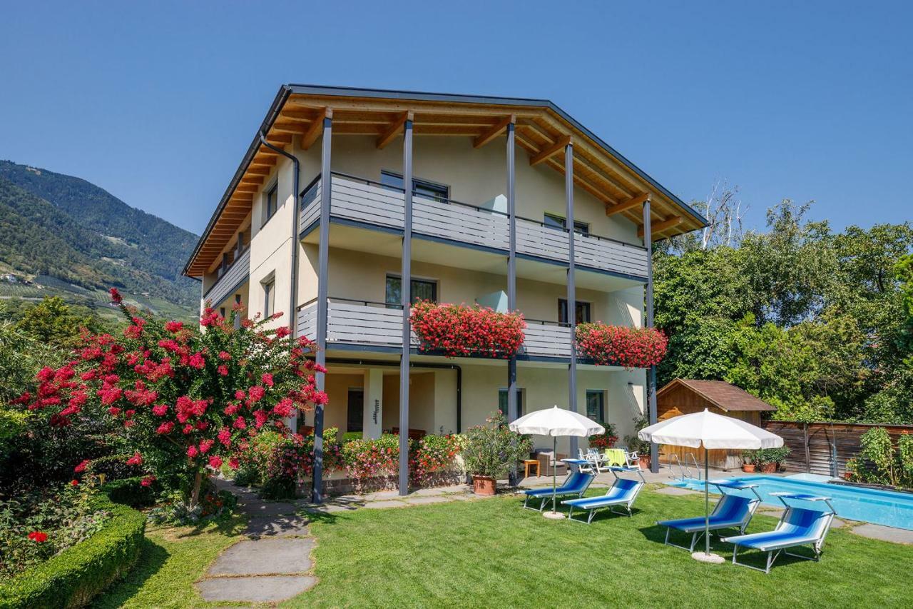 Garni Raffein Hotel Лана Екстериор снимка