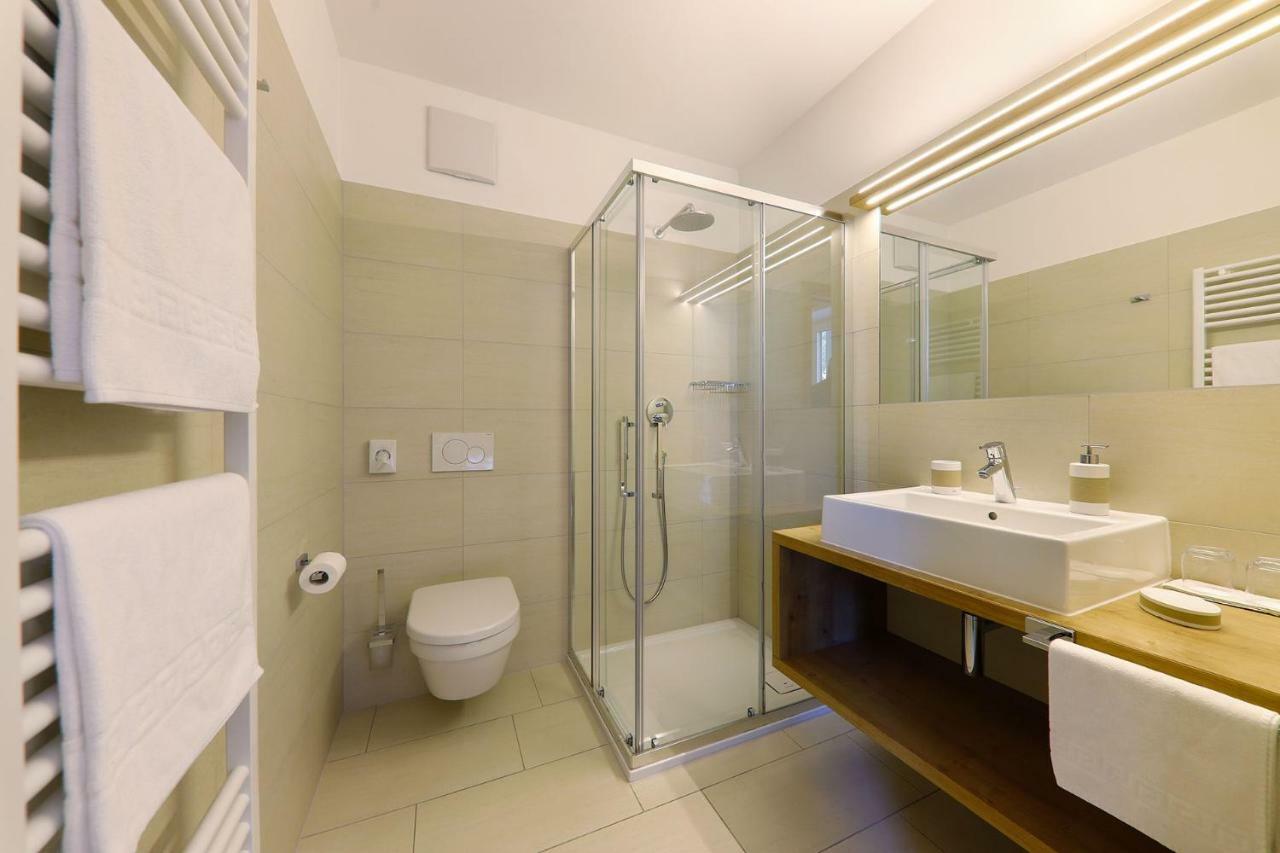 Garni Raffein Hotel Лана Екстериор снимка