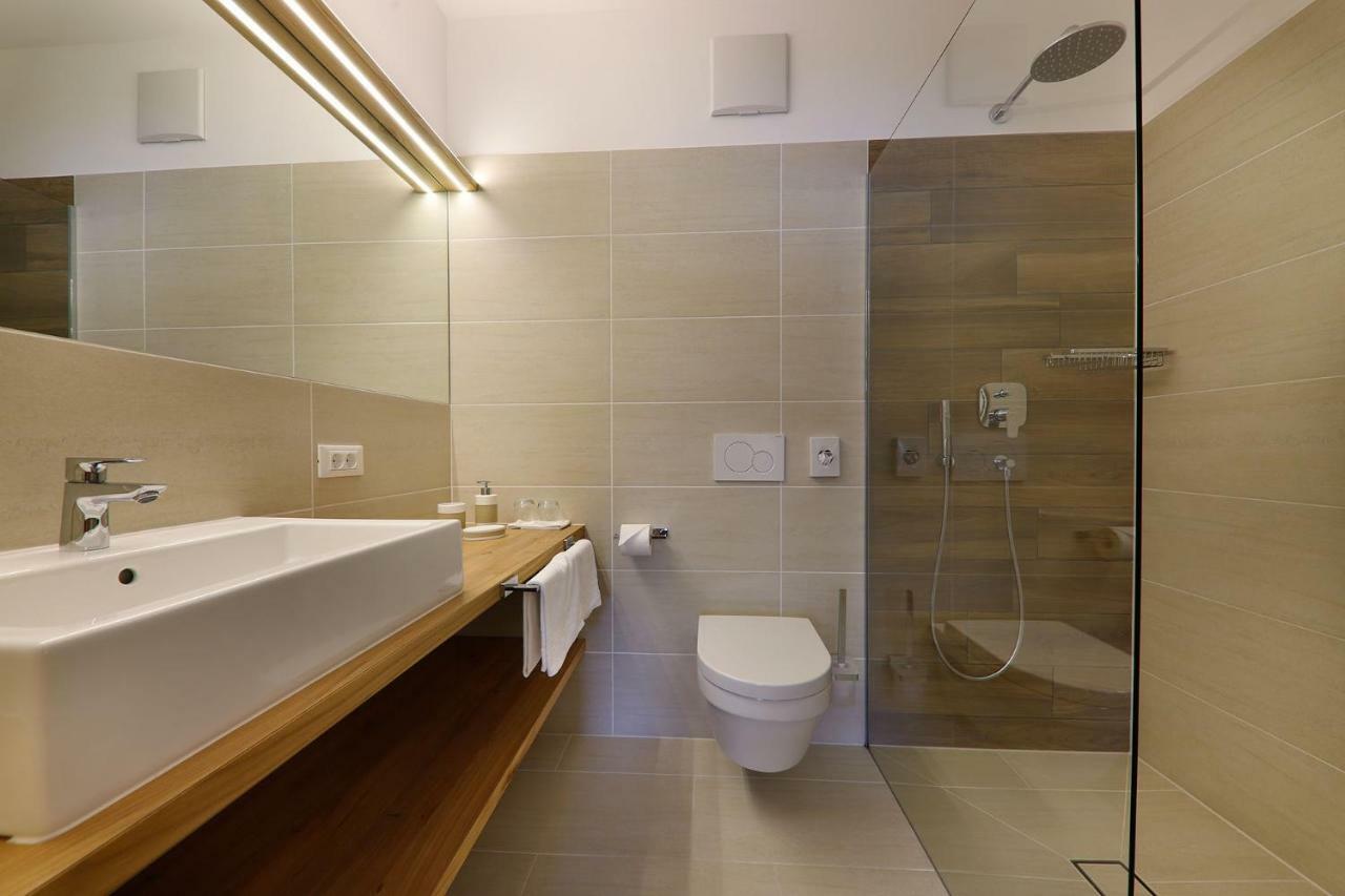 Garni Raffein Hotel Лана Екстериор снимка